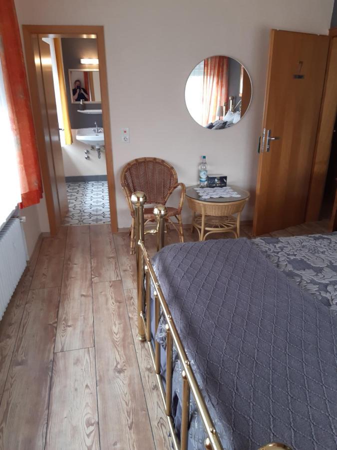 Gastehaus Am Calmont Bed & Breakfast Ediger-Eller Ngoại thất bức ảnh